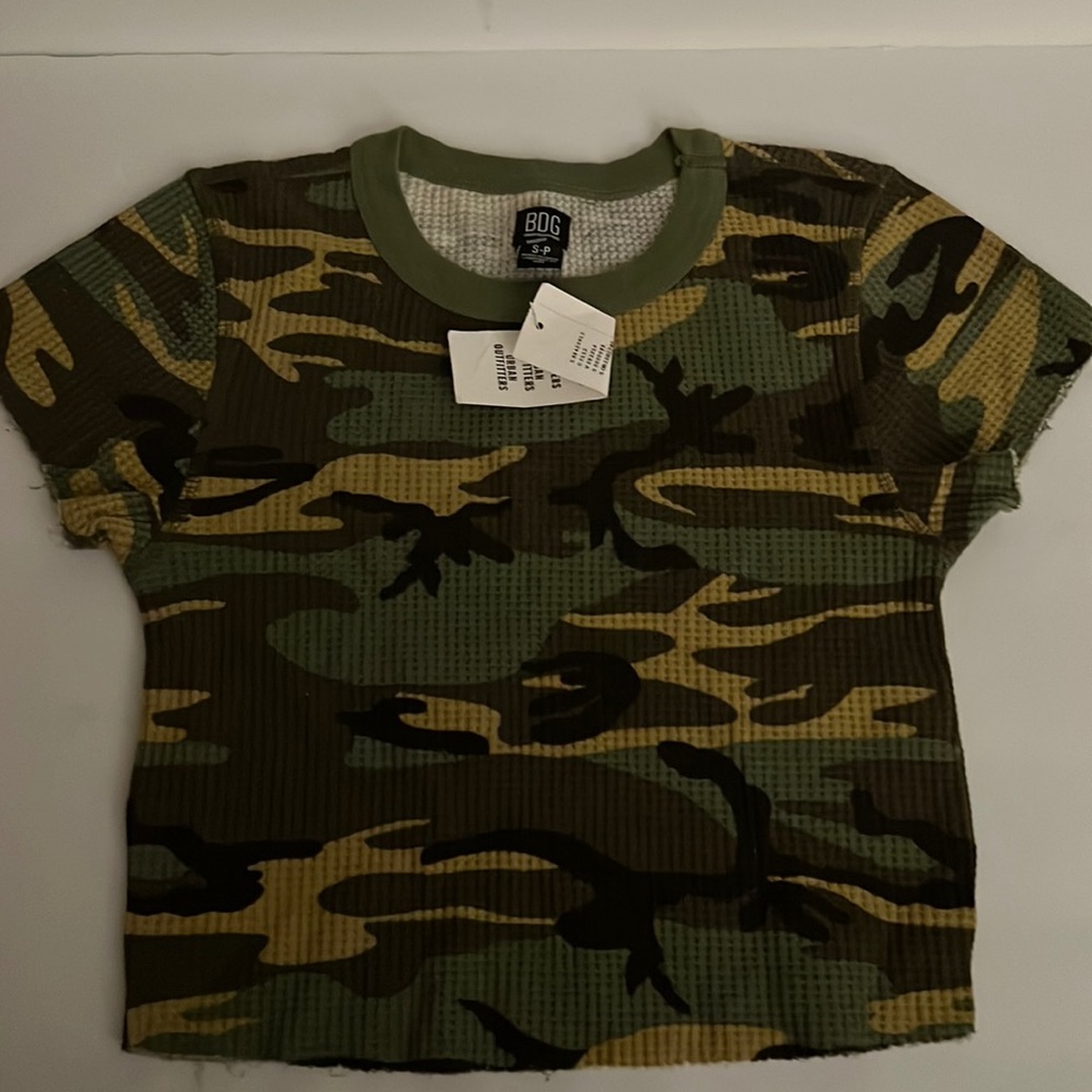 Urban Outfitters BDG thermal camouflage crop top. NWT.